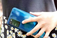 荣耀X10全面体验 麒麟820+全速屏 性价比遥遥领先！