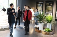 杭州亚组委会市场开发部副部长杜梦菲一行莅临兰帛家居参观考察