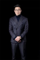 对话·家装TOP100品牌领袖 | 喜百年黄小飞：区域装企在家装大市场中发动的“侧翼战”