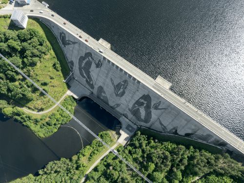 德国卡赫洁净世界之旅,以反向涂鸦艺术致“净”拉普博德大坝