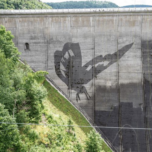 德国卡赫洁净世界之旅,以反向涂鸦艺术致“净”拉普博德大坝