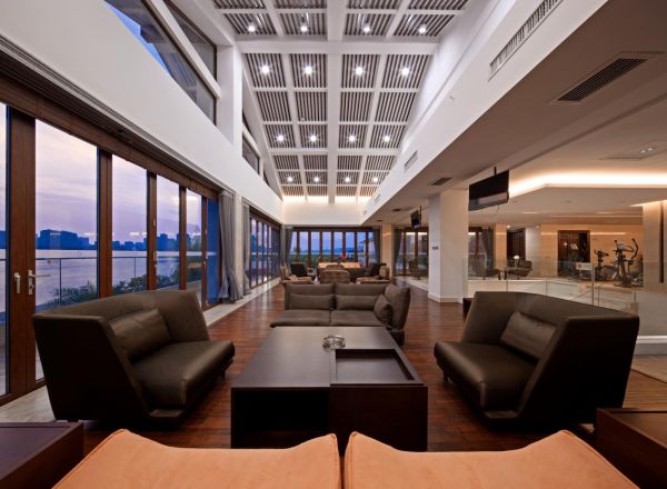 07 水会－休息区：于闹市中的一块净土，放松坐下，一支香烟或是一壶香茗，望湘江北去，喧嚣却在对岸。