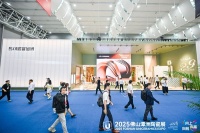 马可波罗瓷砖领衔2025佛山潭洲陶瓷展，复古未来美学震撼登场
