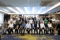 匠心认证！宝鹰实木地板荣膺“中国地板行业金质产品奖”