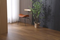 领华地板新品花色「摩卡慕斯」登场：创新工艺，为家注入温暖质感