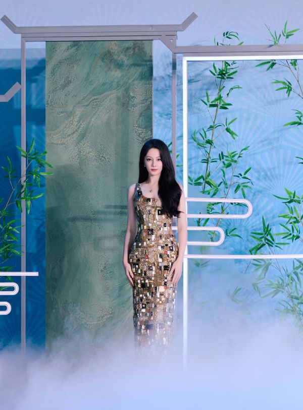 冠珠瓷砖X迪丽热巴“东方人居范式”新品发布,三重价值跃迁再组高端局