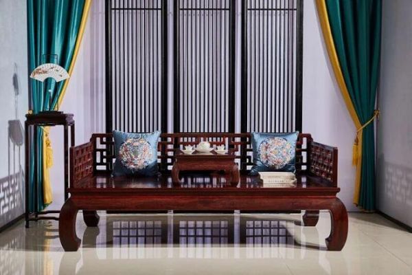 揭秘十大红木整装龙头：收藏一份世代相传的家居艺术品