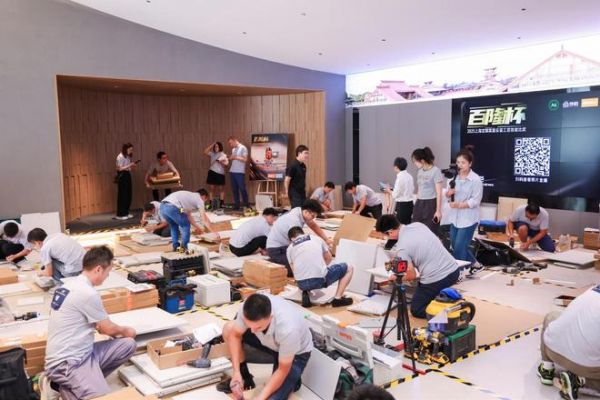 2025 “百隆杯”上海市定制家居安装比武圆满收官，惟嘉朱蔚解读行业升级路径