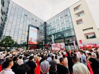 红蚂蚁集团新品预售燃爆国庆，新馆单店8天385份签单见证品质力量