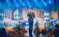 婚礼台词主持人怎么说 婚礼司仪开场白怎么说