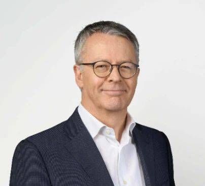 董事会主席范岚可