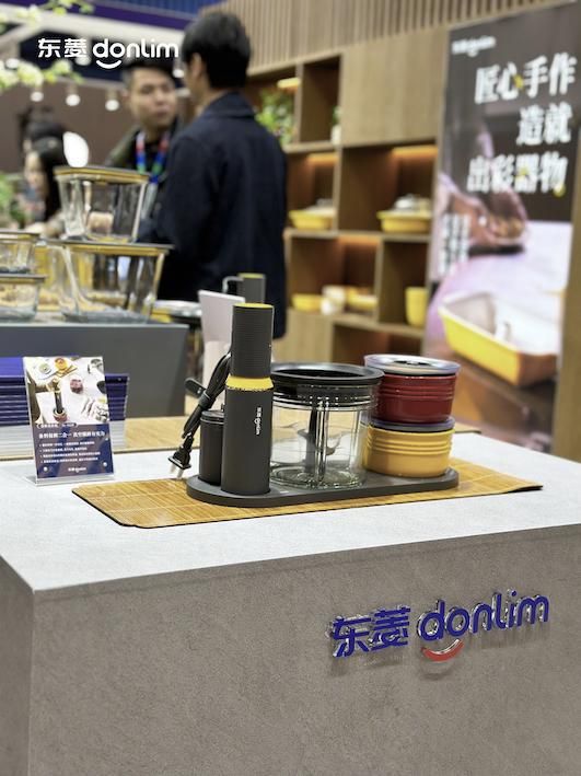 东菱携一众新品亮相AWE2025，春分之际开启现代中式生活新篇章！