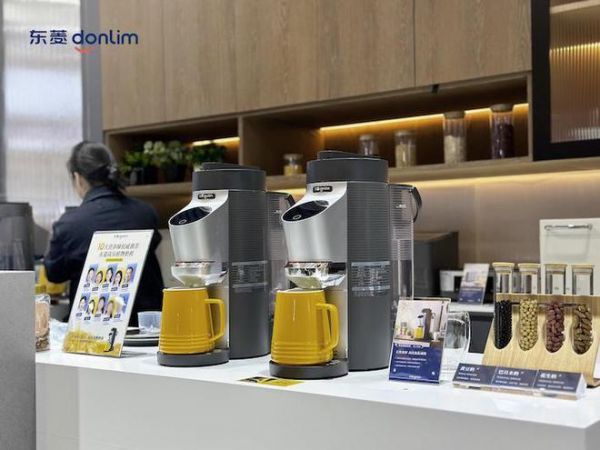 东菱携一众新品亮相AWE2025，春分之际开启现代中式生活新篇章！