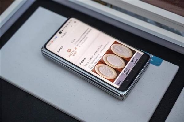 芯石代的AI设计系统的效率