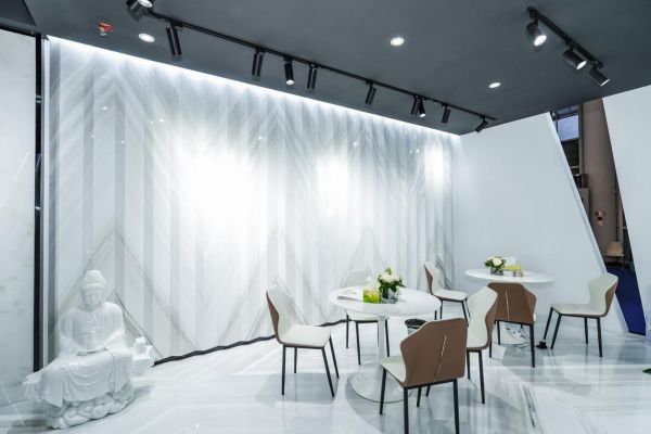 尚玥汉白玉与设计师共创的产品