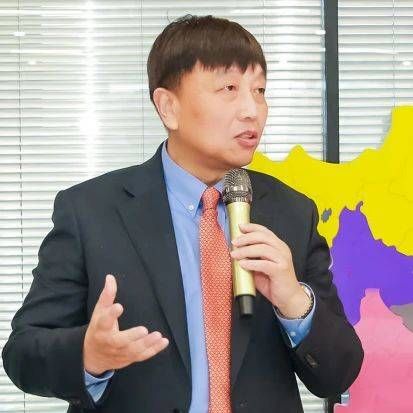 徐英先生总结发言