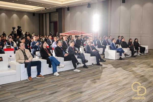 2025中国家博会华钻之星颁奖典礼现场