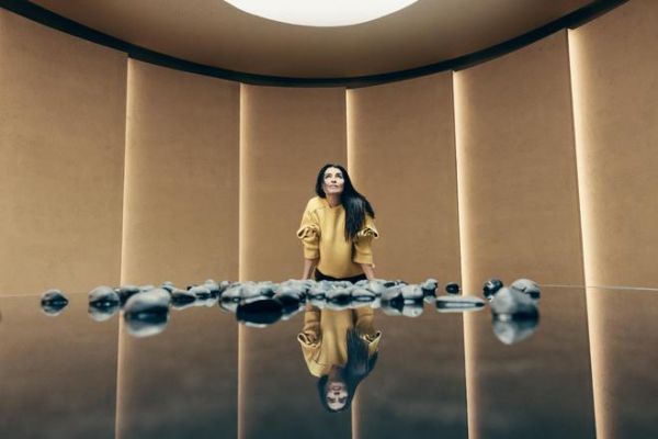 Portrait of Es Devlin