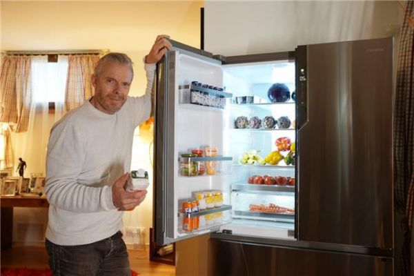 用户全球化:意大利知名演员成为卡萨帝冰箱用户