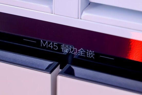 美的餐边柜冰箱外观设计