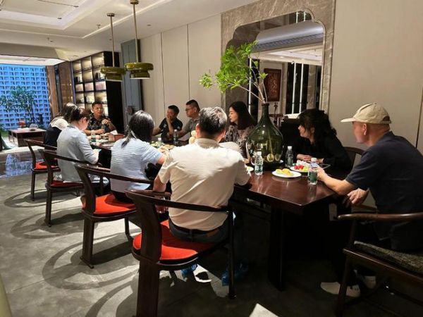 建材人高定派对现场