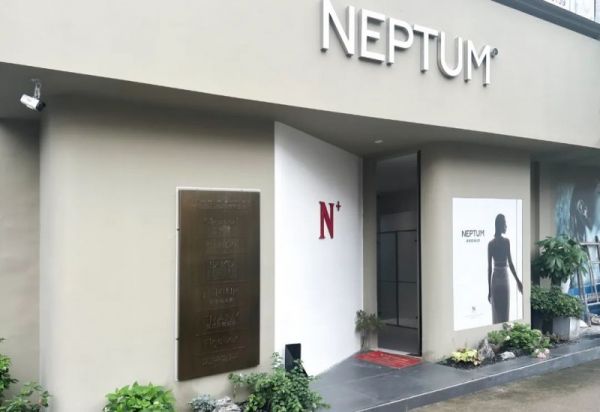 丽水莱博顿旗舰店