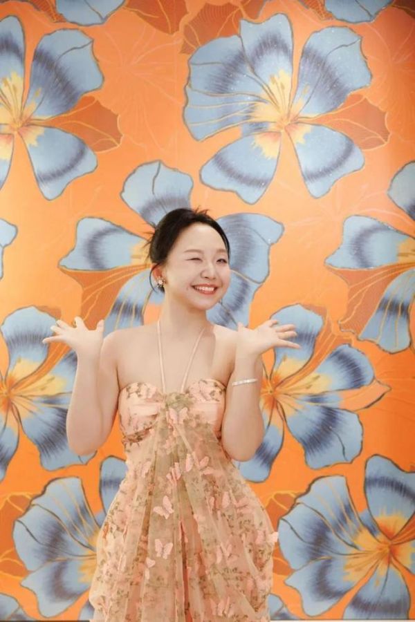 李嘉琦获奖瞬间