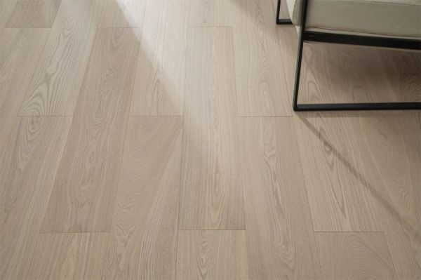 Anxin White Ash Wood Flooring Image