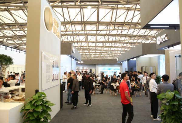 Industry summit and banquet at KBC Shanghai Kitchen & Bath Fair