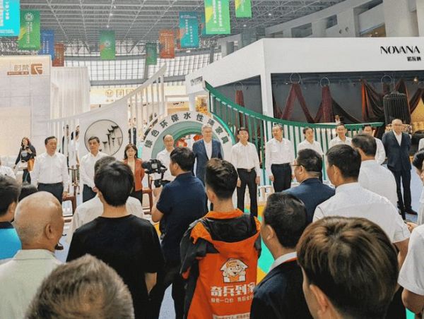 奇兵到家在赣州家博会现场
