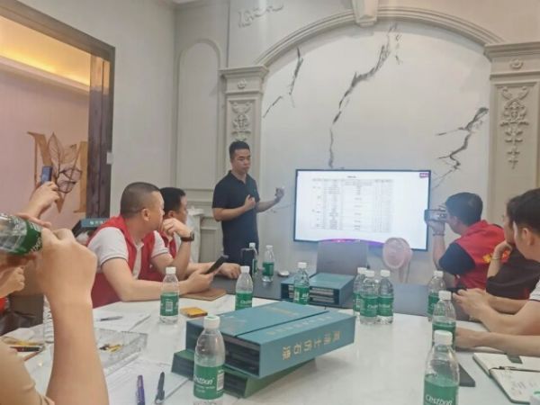 美涂士仿石漆部总监梁德亮