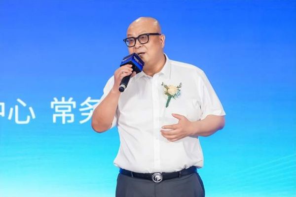 靳强副总经理出席活动