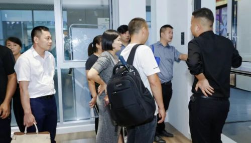 新标门窗