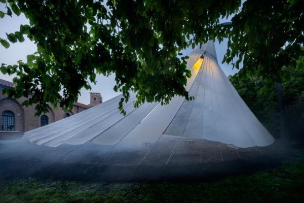Visitors experiencing the micro-natural theater under the 