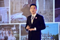 格峰李港谈极光系列：美学晾晒，15%营收研发投资