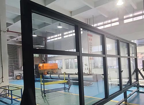 兴发铝业新能源汽车动力电池托盘铝型材