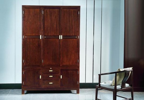 Li Zhongxin Redwood Furniture