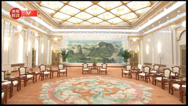 李忠信红木产品多次入选人民大会堂