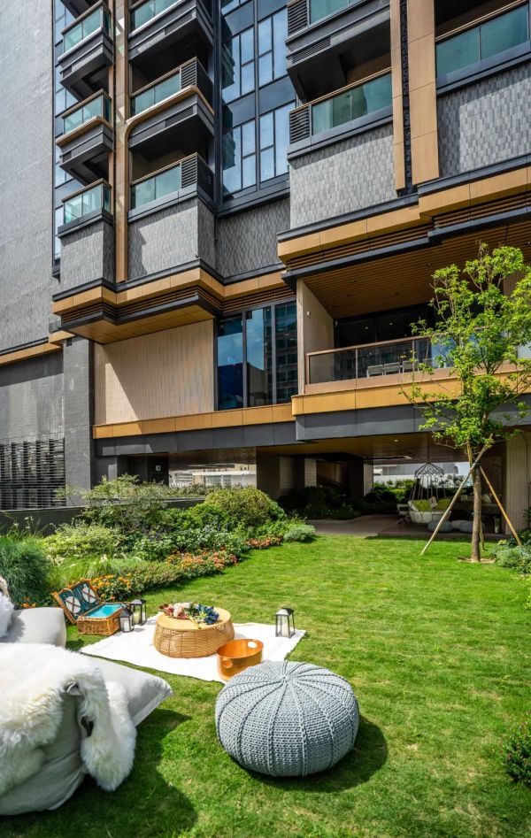 瑜悦双层空中花园