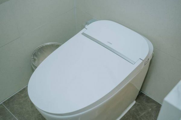 北京中山公园卫生间—九牧卫浴产品