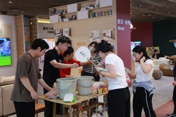苏宁易购818沉浸式体验活动图