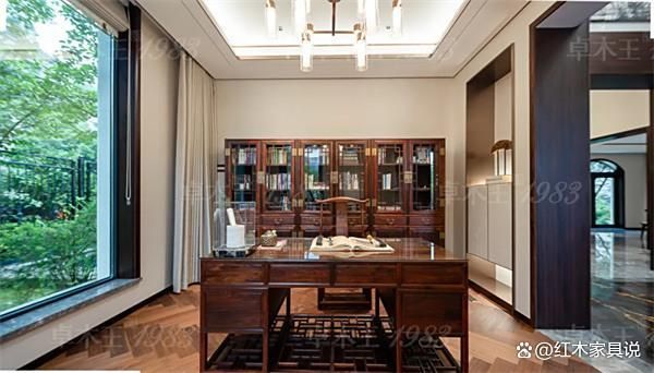 Li Zhongxin Redwood Furniture