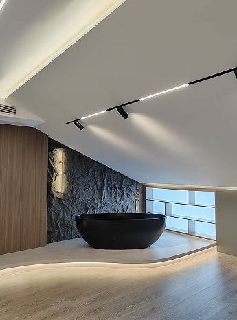设计师黄宁的作品前瞻性和持久生命力
