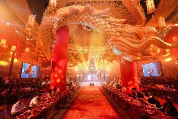 双奖加冕，实力引领 
