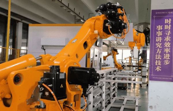 Craftsmen Focusing on Core Technology