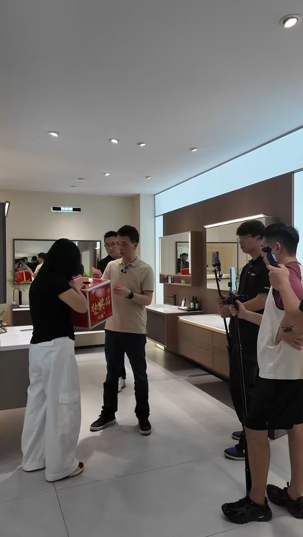 雅浪卫浴新品发布会现场图片