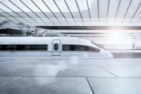 威亚森门窗高铁广告：行业破局者，品牌升维担当