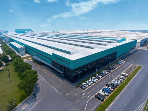 萨米特瓷砖生产基地图片