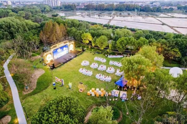 兔宝宝中秋品牌节现场