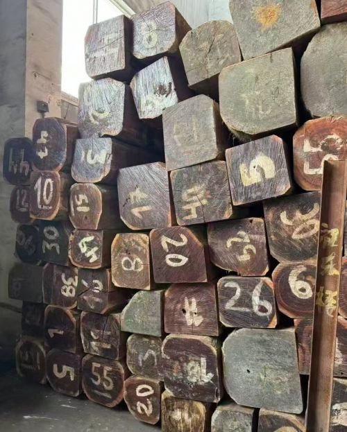 金满堂红木巴西黑酸枝家具